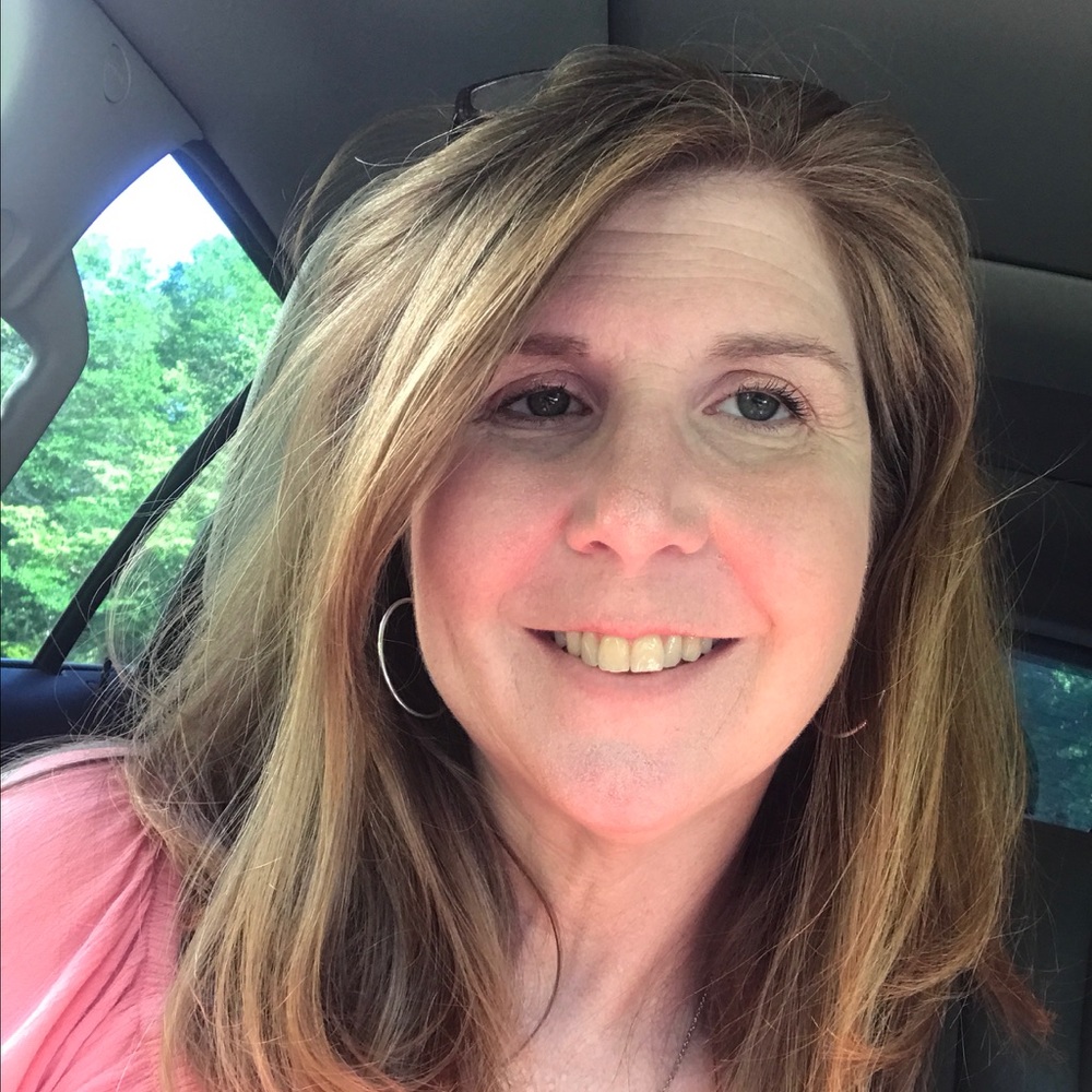 Meet your Posher, Leslie